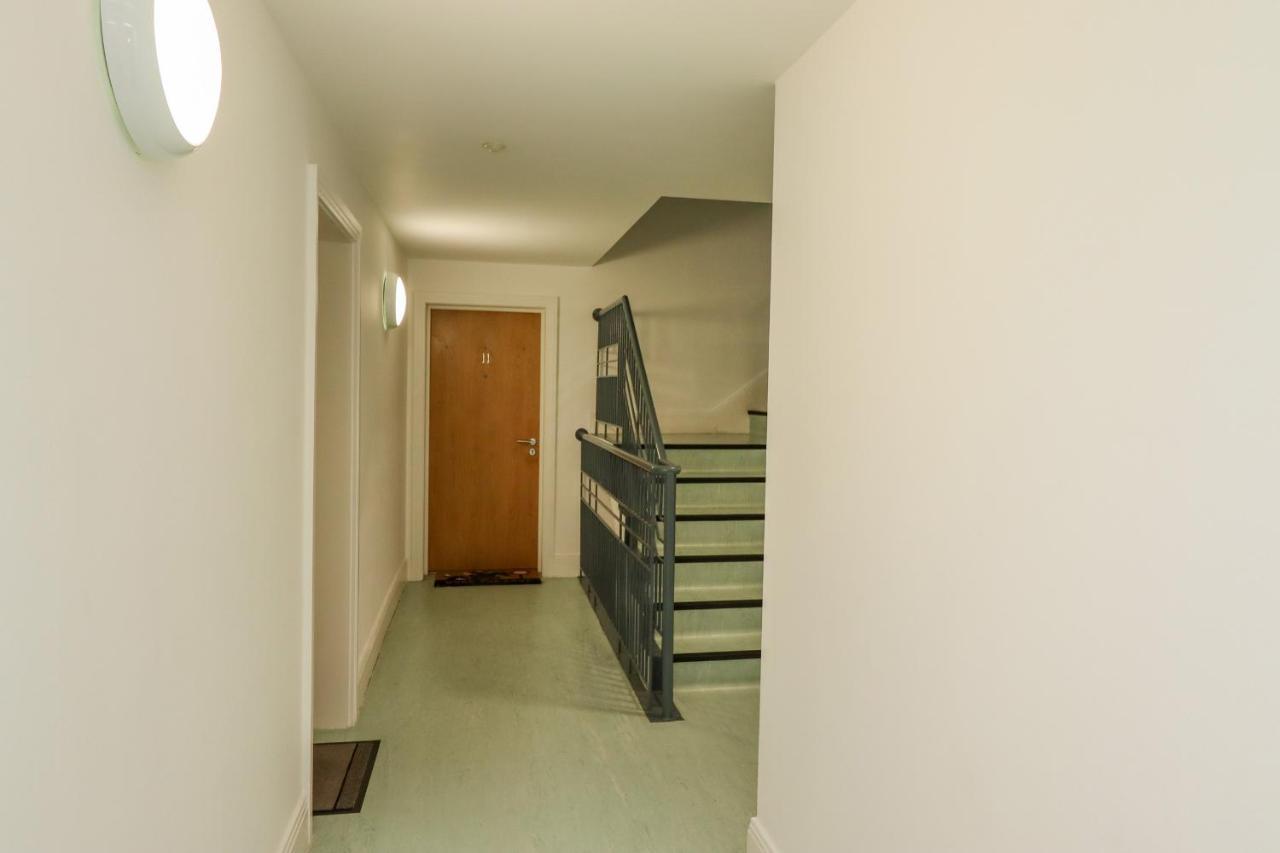 Above & Beyond Apartment Whitby Bagian luar foto