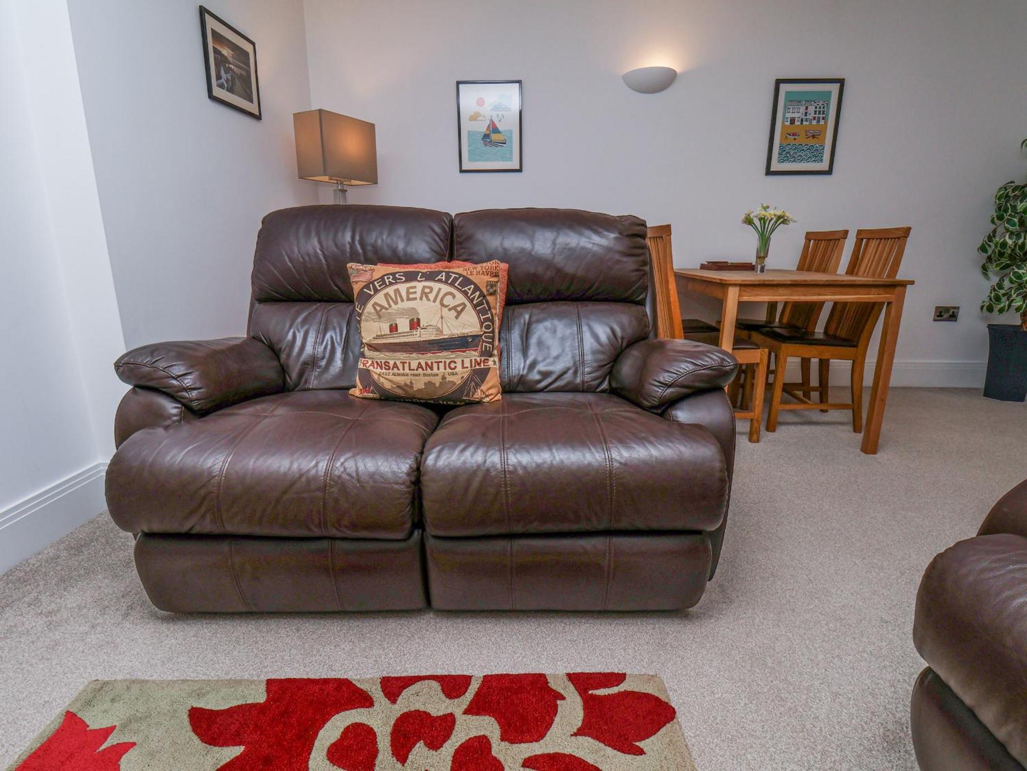 Above & Beyond Apartment Whitby Bagian luar foto